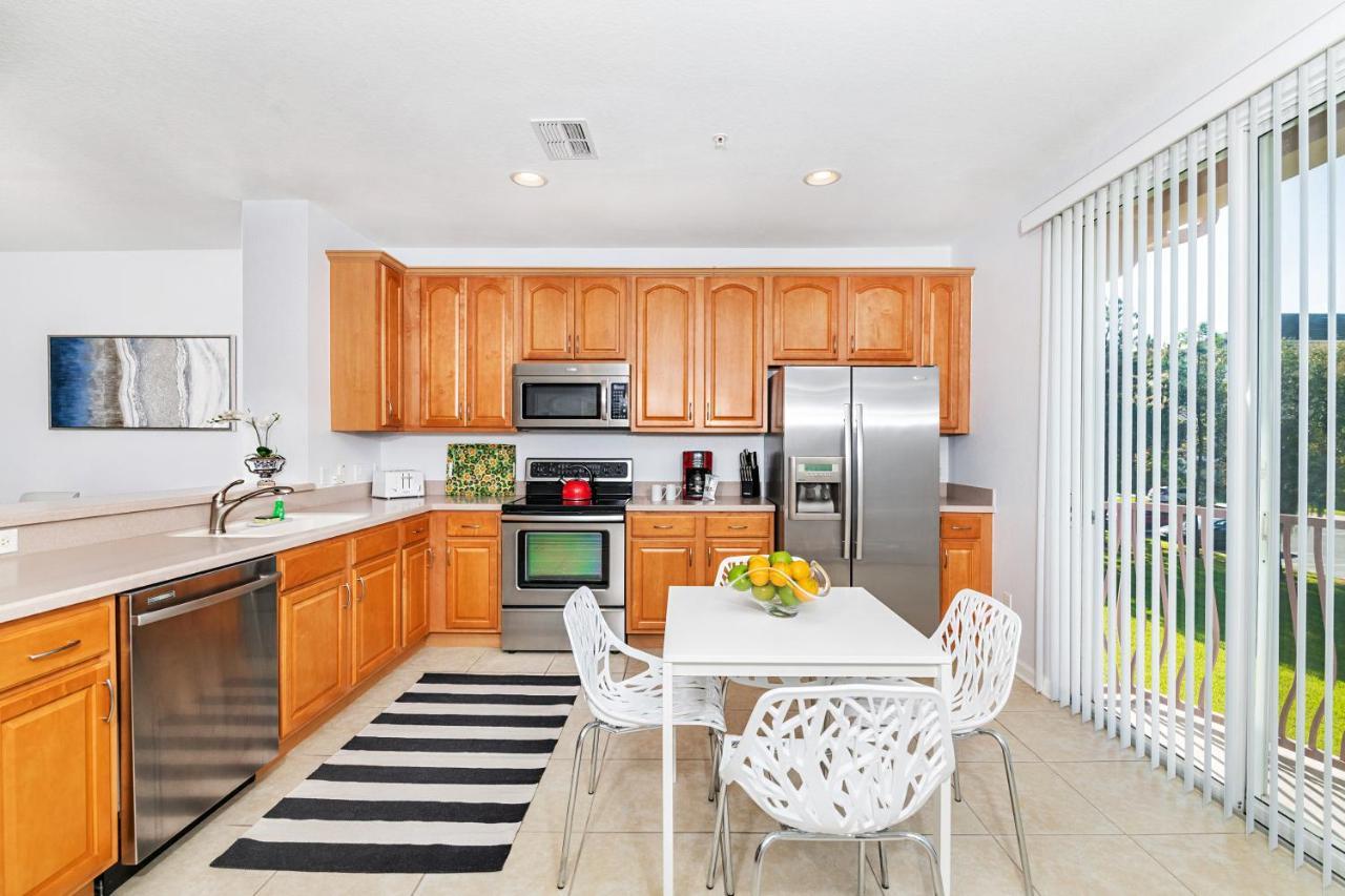 Updated Vista Cay Townhome, 10 Min From Universal أورلاندو المظهر الخارجي الصورة